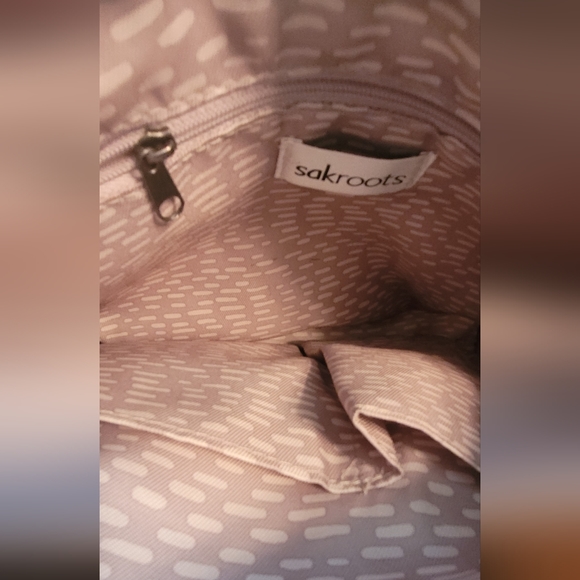 NWOT- SAKROOTS PURSE - Picture 6 of 6